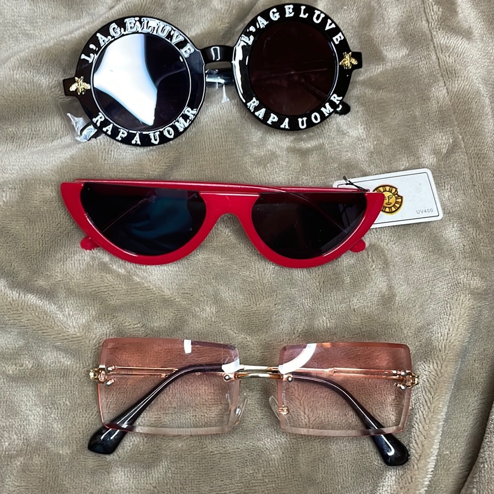 3 pairs of unbranded sunglasses